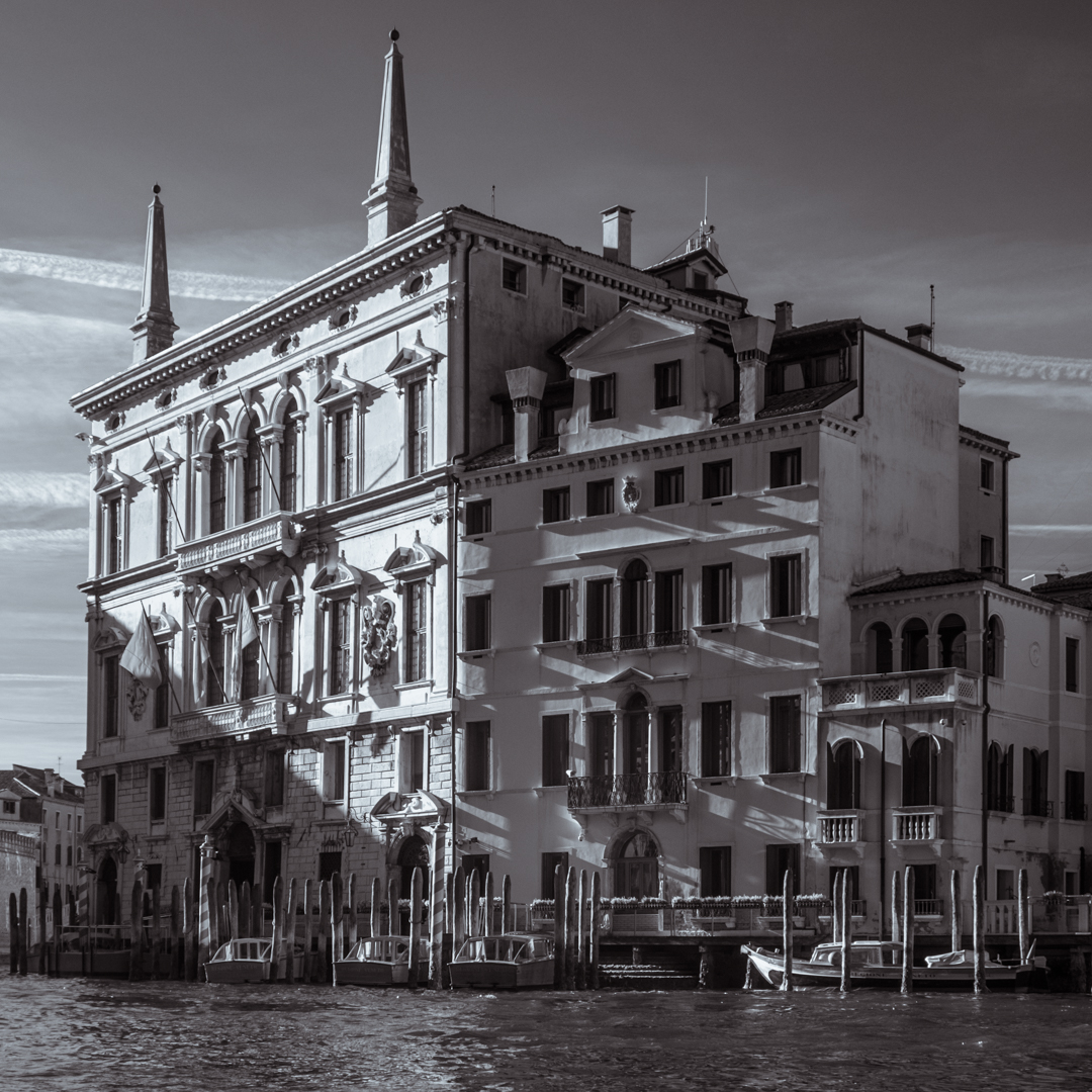 Venice Carnival | Varis Photomedia